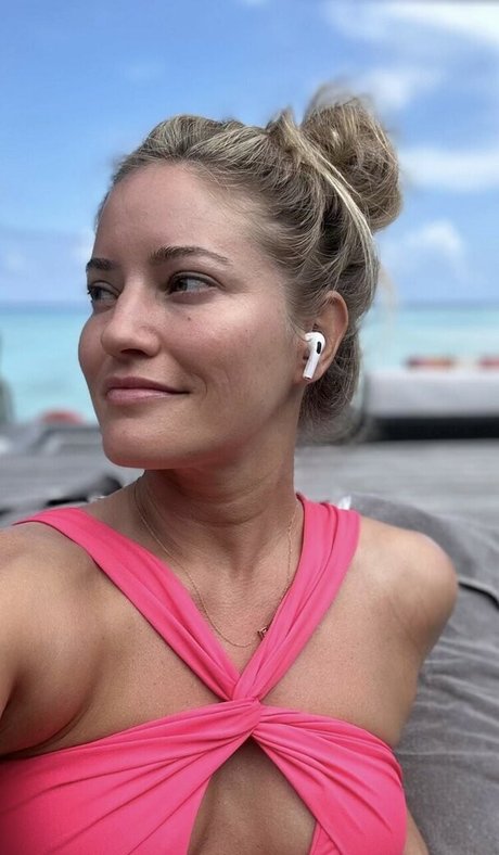 Ijustine