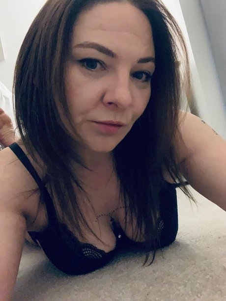  Little Wonders Gentlemans Lounge