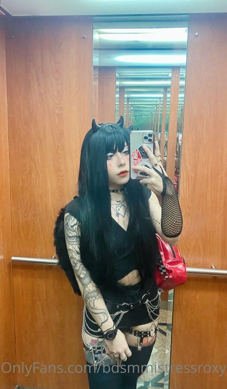 Bdsmmistressroxy