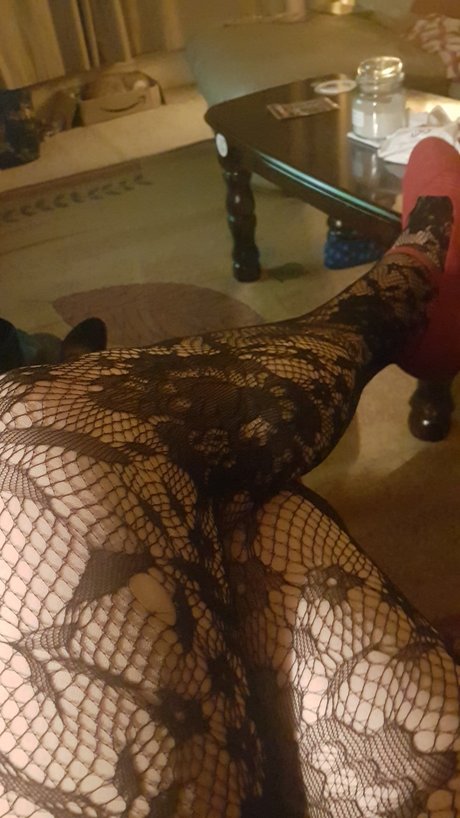 Racheals Legs And Feet In Hoisery Pics