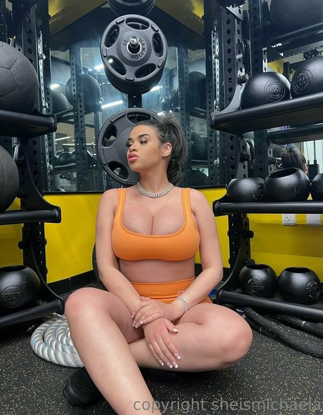 Sheismichaela