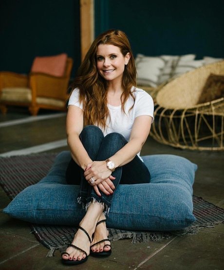 Joanna Garcia Swisher