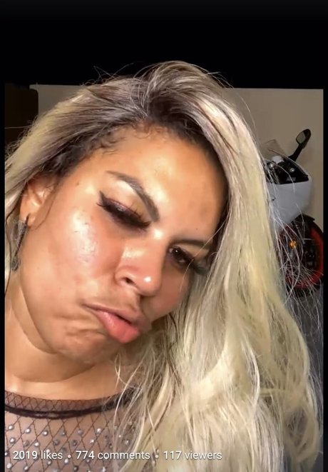 Mulher Jaca Dayanejacky