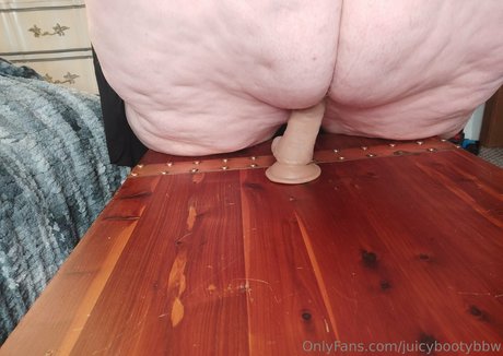 Juicybootybbw