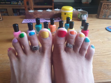 Enfeminate Masculinity