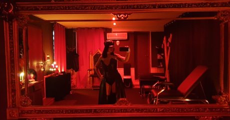 Mistress Min  Femdom