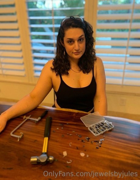 Jewelsbyjules