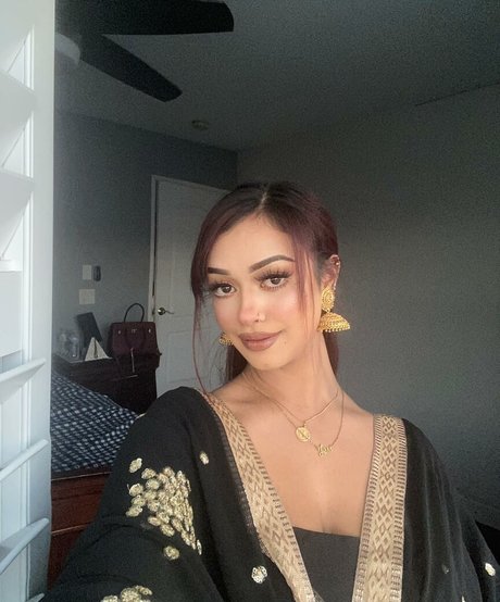Punjabi Mami