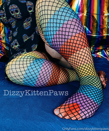 Dizzykittenpaws