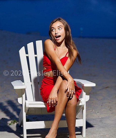 Penelope East Chexit