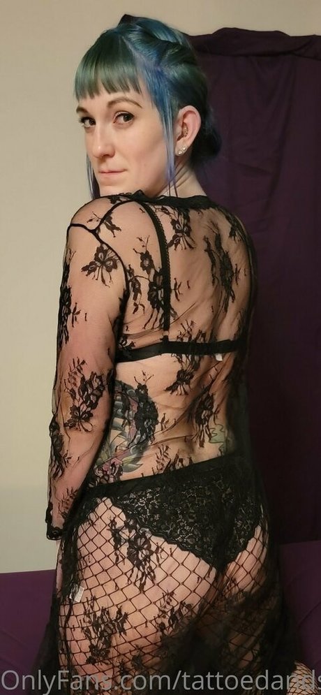 Tattoedandsubmissive