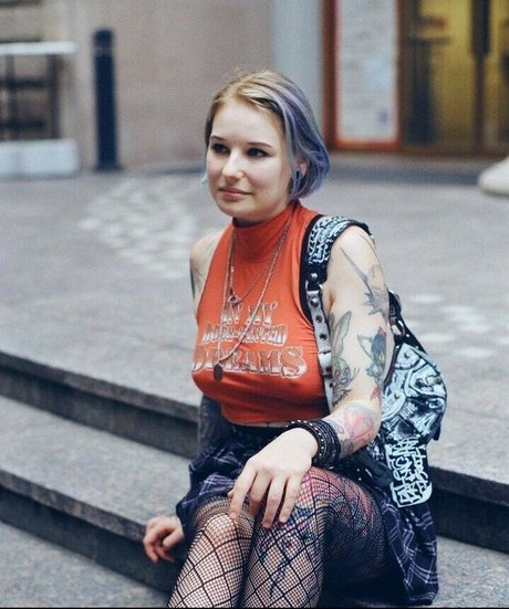 Weronika Truszczynska