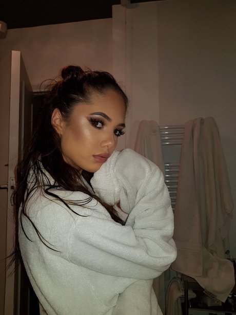 Saoirse Alicia Behzadi