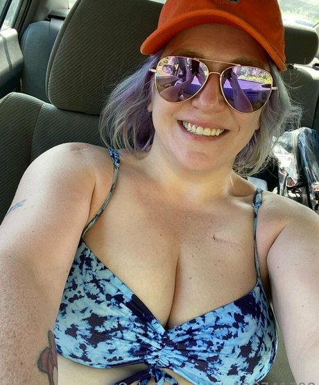 Roxanneandmaxswingers