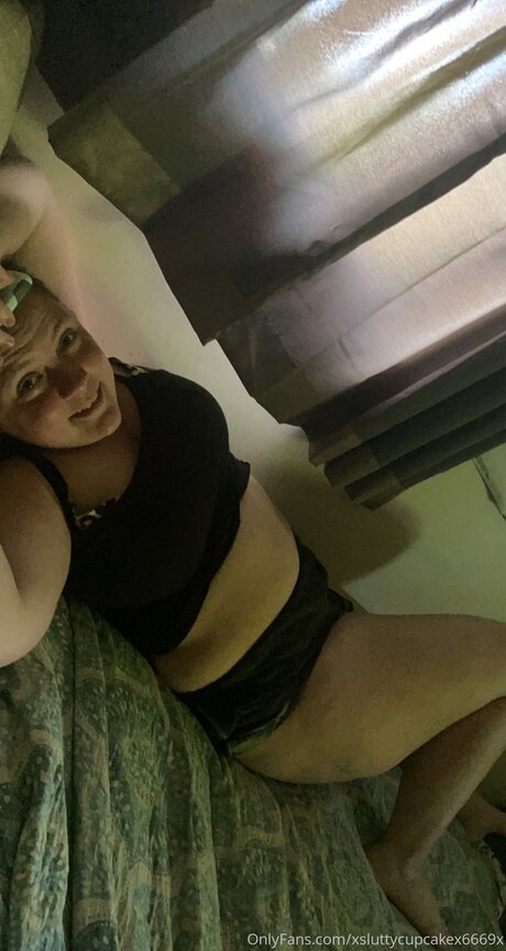 Xsluttycupcakex6669x