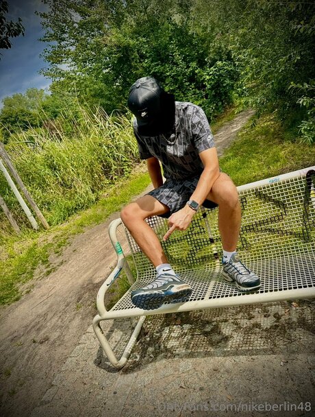 Nikeberlin48