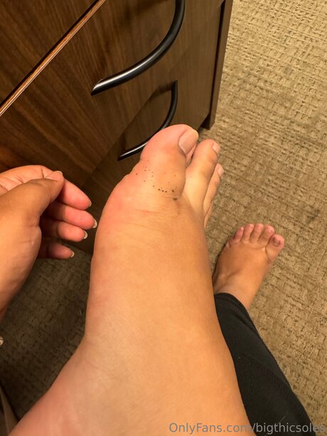 Bigthicsoles  nude leaked OnlyFans photo