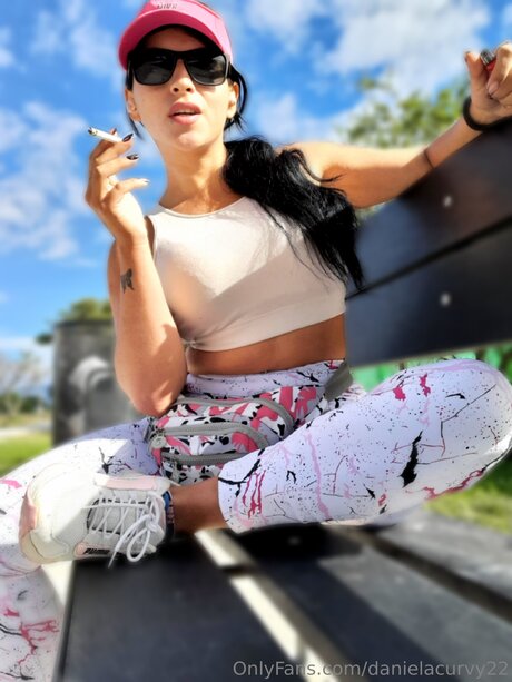 Danielacurvy22