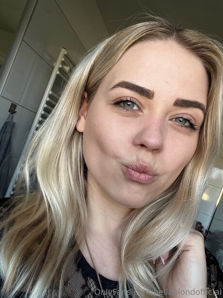 Bellablondofficial