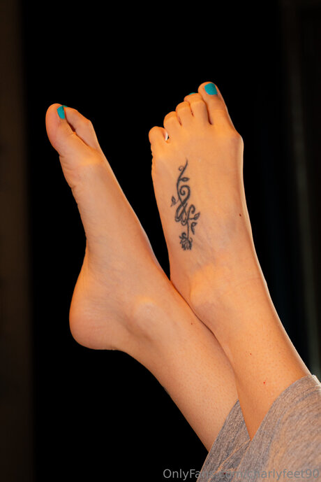 Charlyfeet90