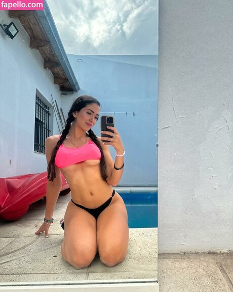 Maricel Freire Hotwife