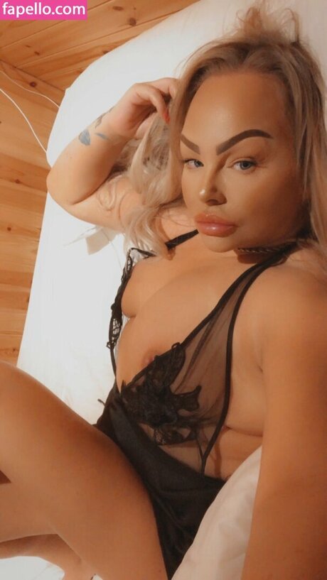 Mercedes Twitter Milf