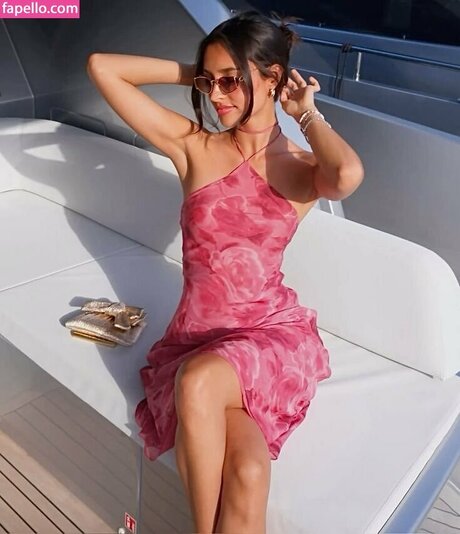 Alexandra Saint Mleux