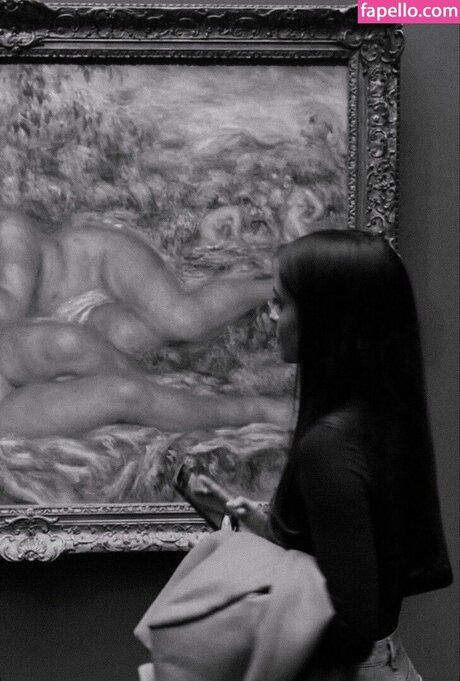 Alexandra Saint Mleux