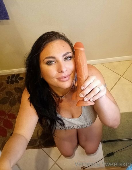 Veronicasweetskin