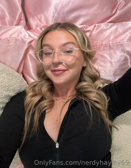 Nerdyhayley69