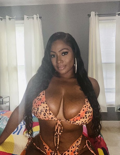 Therealchanellealicia