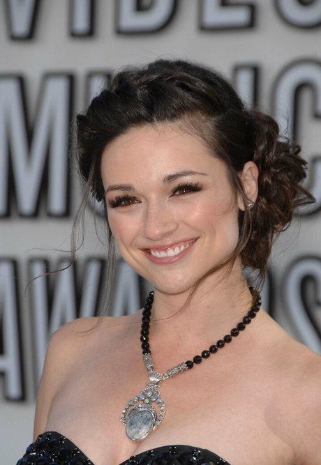 Crystal Reed