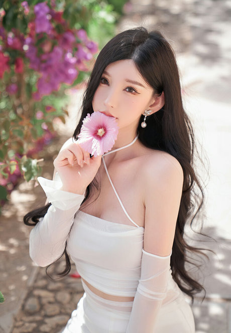 Zhou Yuxi
