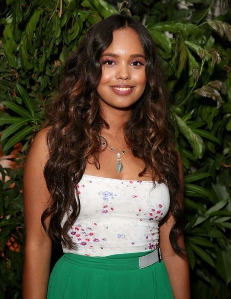 Alisha Boe