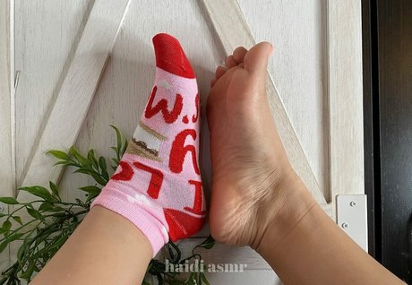 Haidi Feet Asmr