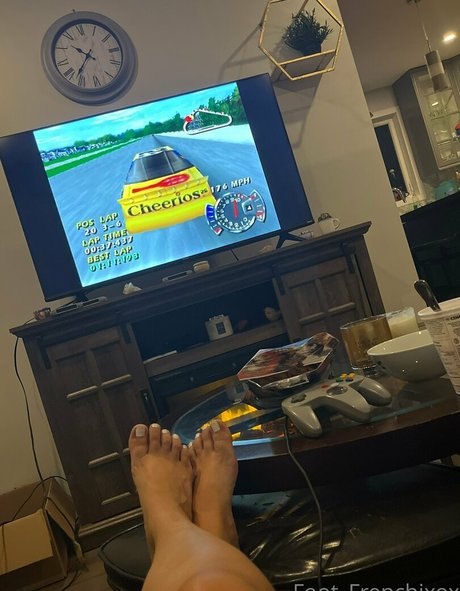 Footfrenchixox