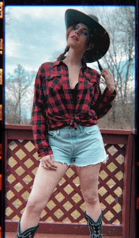 Country Christina