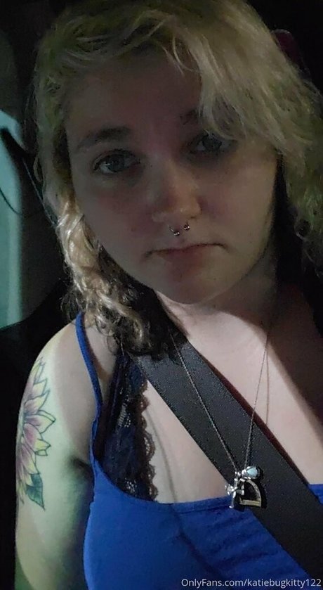 Katiebugkitty122