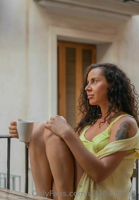 Julianainsanelyh0rny