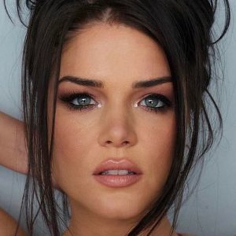 Marie Avgeropoulos
