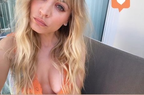 Kaley Cuoco