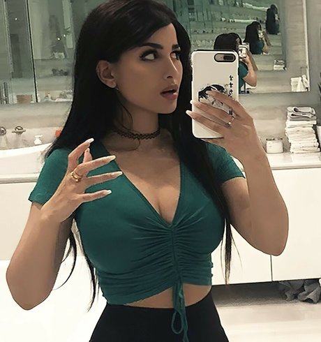 Sssniperwolf