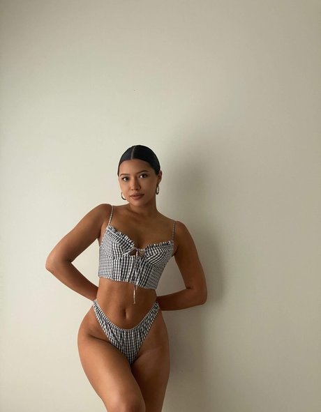 Julia Kelly