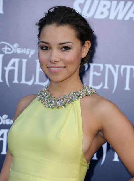 Jessica Parker Kennedy