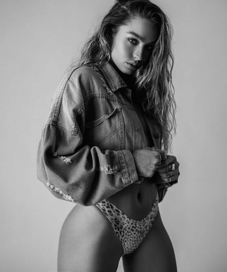 Sommer Ray