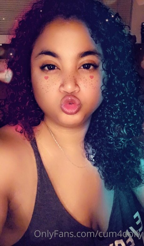 Cum4dolly