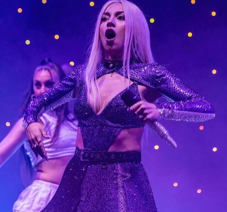 Ava Max