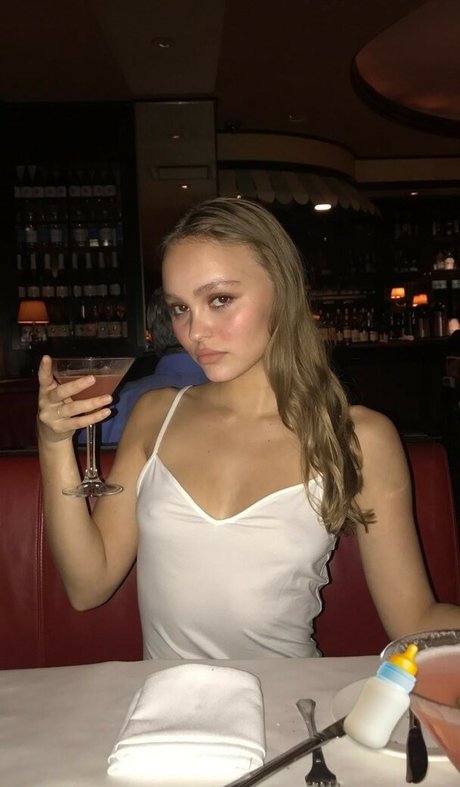 Lilyrose Depp