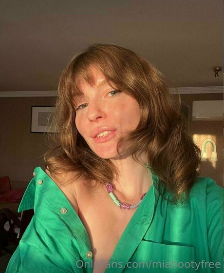 Miabootyfree