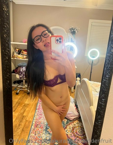 Sakuratheforbiddenfruit